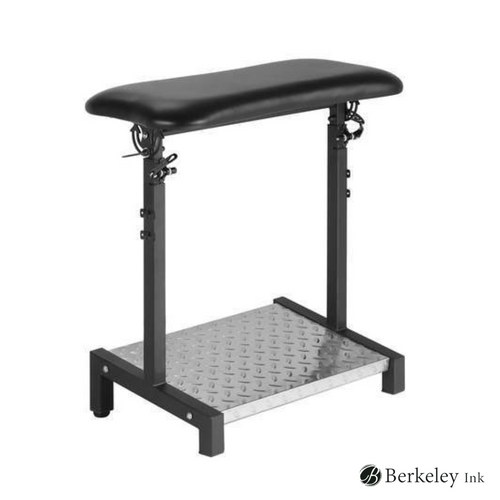 Tay vịn hình xăm Renly của Berkeley Ink