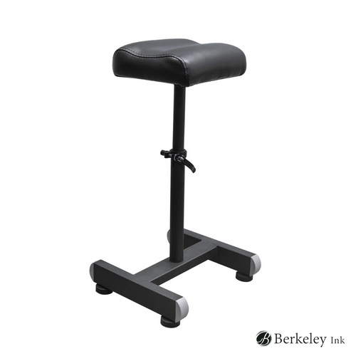 Tay vịn hình xăm AURA của Berkeley